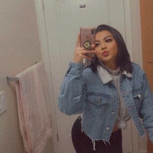 Meet your Posher, Karla